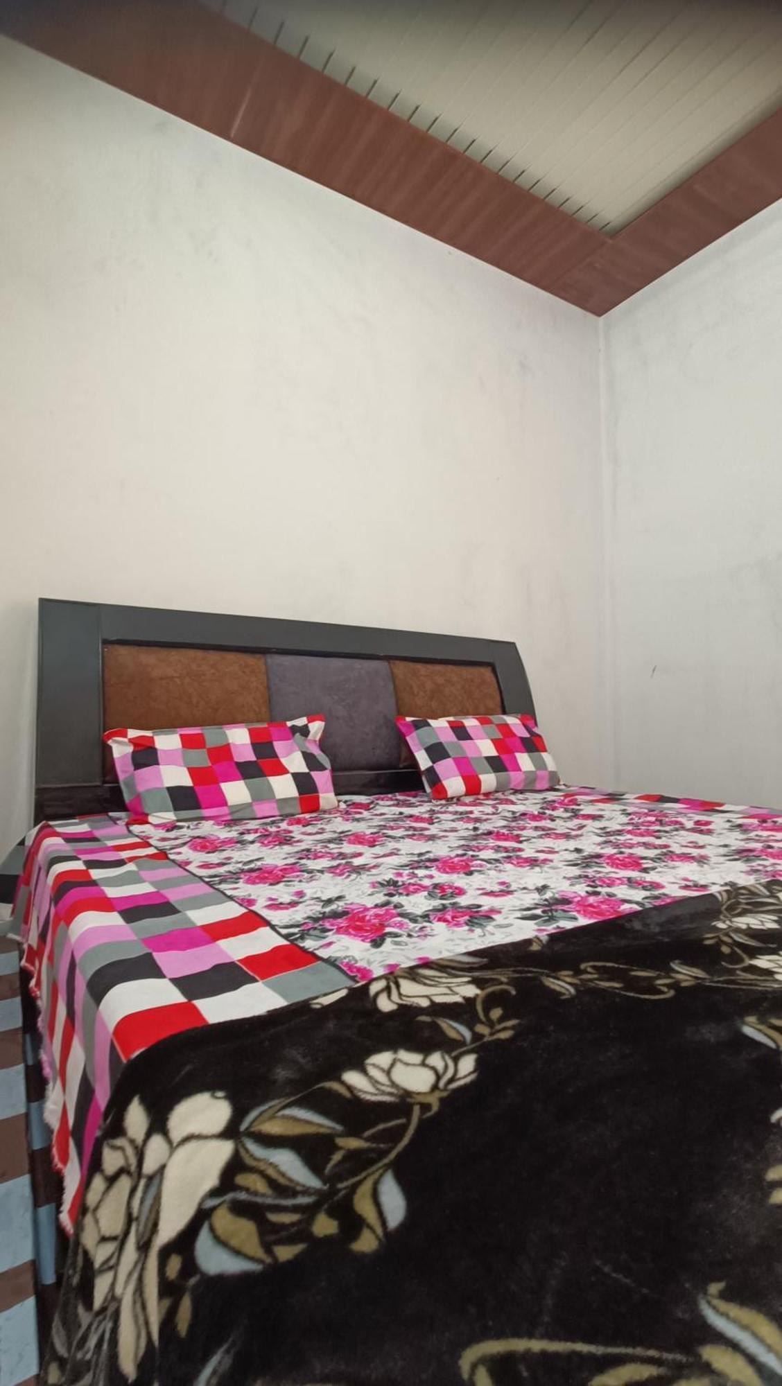 Keshav Narayan Home Stay Mathura Exterior foto